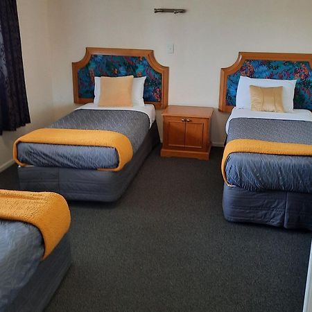 Pembrooke Motor Lodge Whangarei Habitación foto