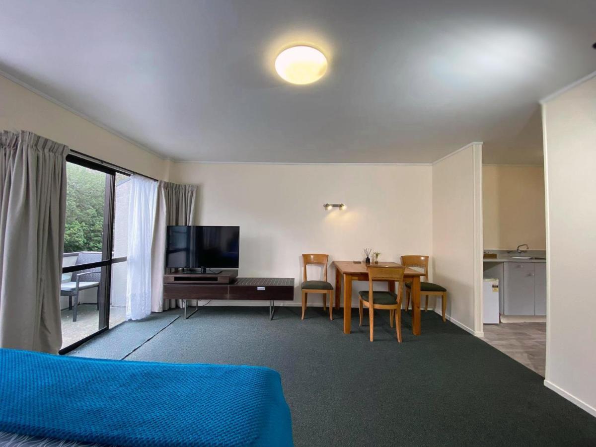 Pembrooke Motor Lodge Whangarei Exterior foto