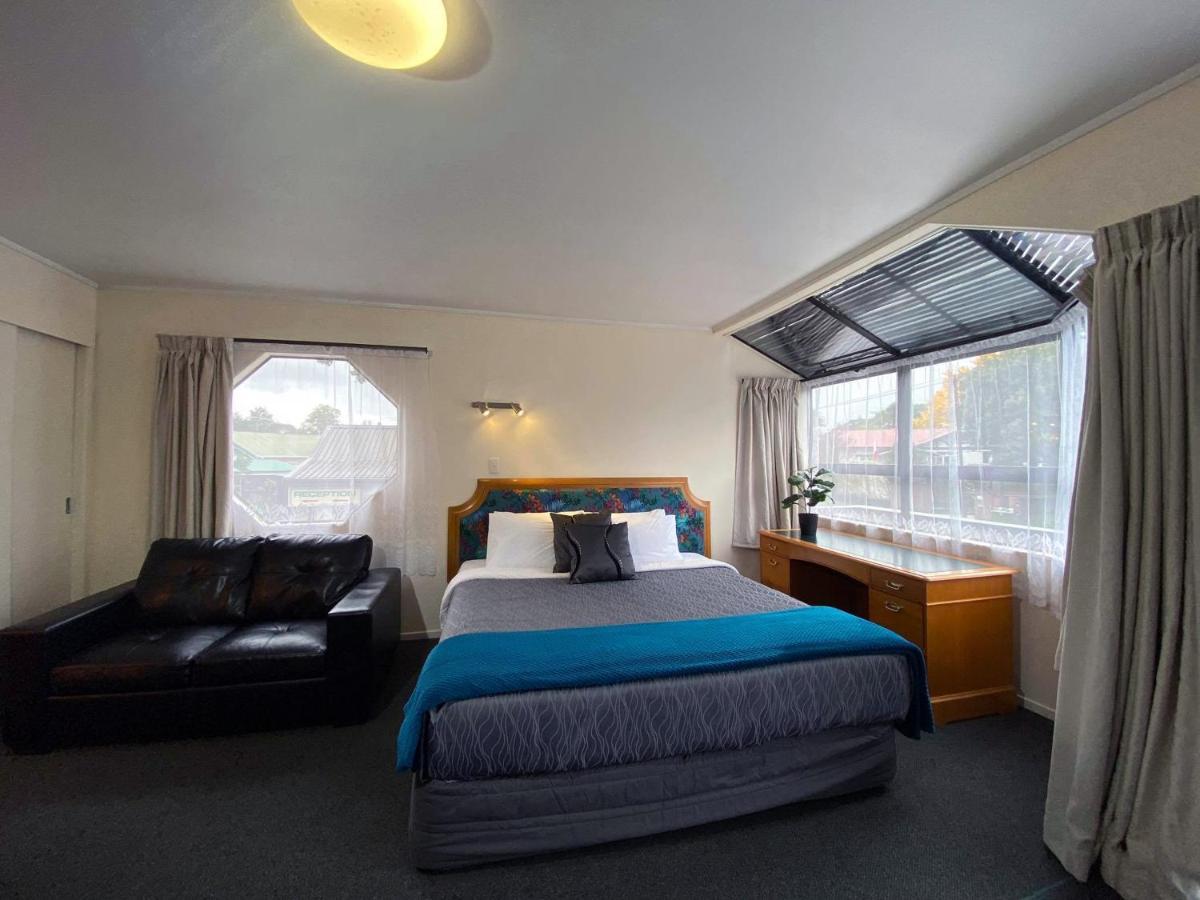 Pembrooke Motor Lodge Whangarei Exterior foto